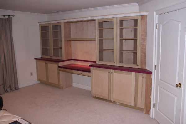 Desk and Built In Bookcases